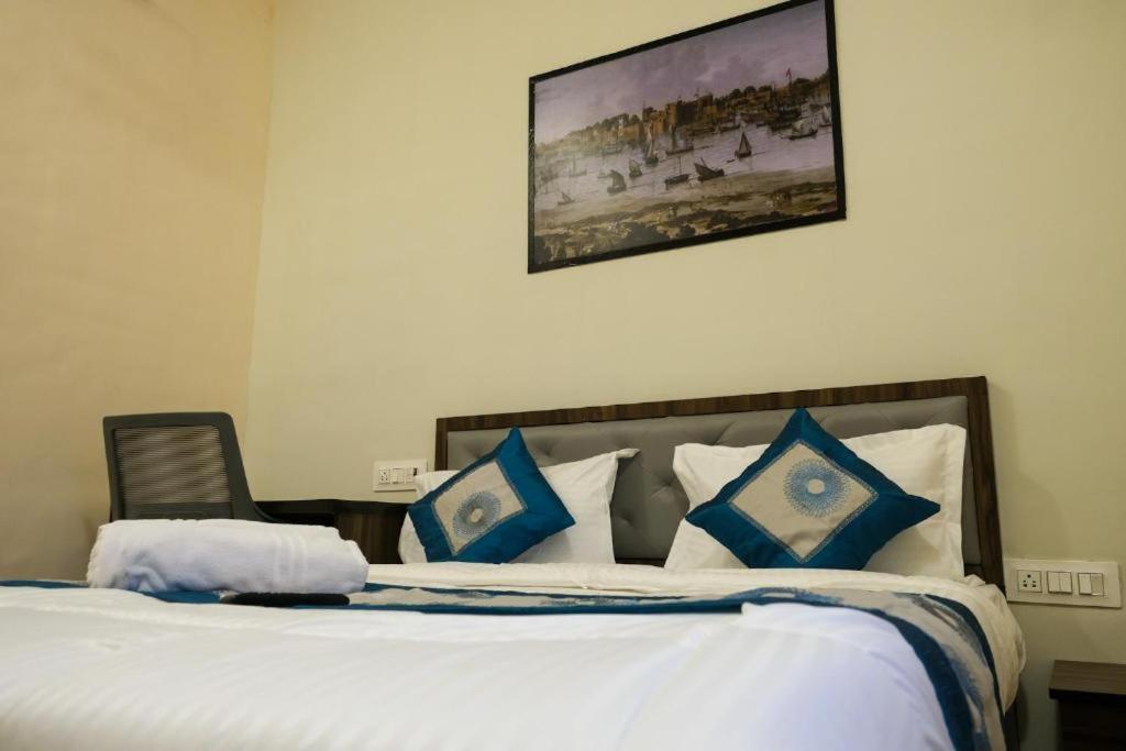 Hotel Vrc Mumbai Exterior photo
